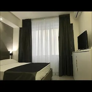 Bed and breakfast Via Toledo, Nápoles